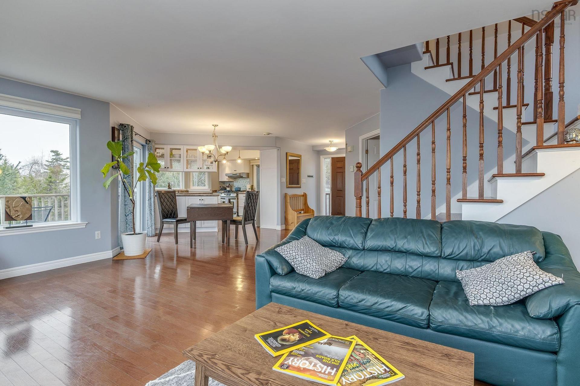 31 Limestone Avenue, Fall River, NS