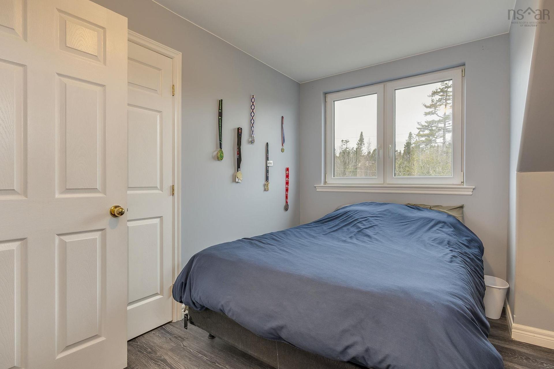 31 Limestone Avenue, Fall River, NS