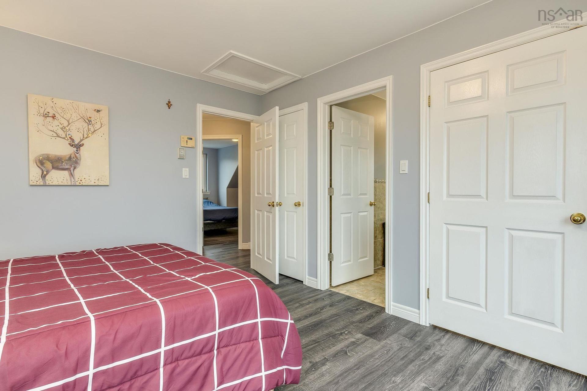 31 Limestone Avenue, Fall River, NS