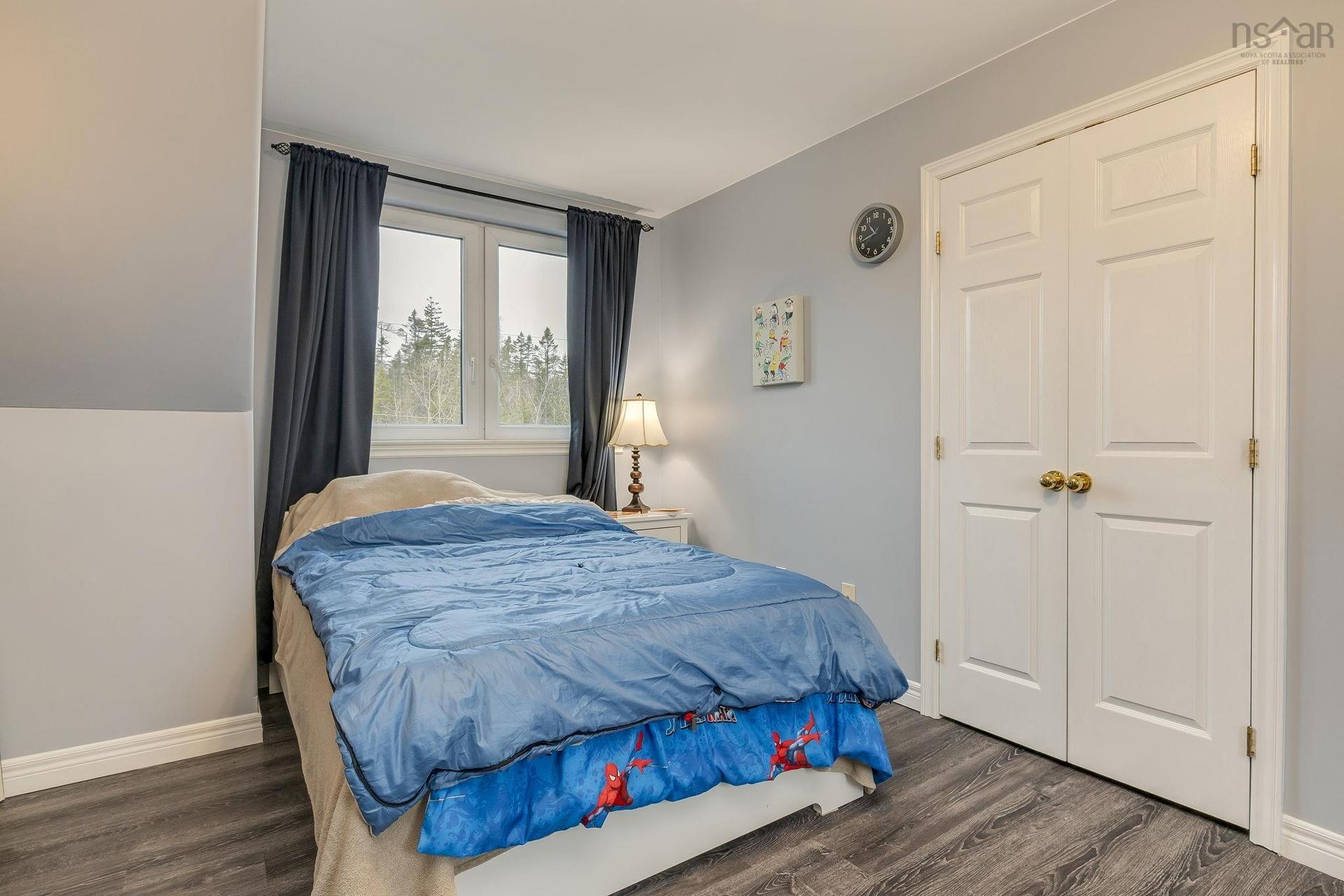 31 Limestone Avenue, Fall River, NS