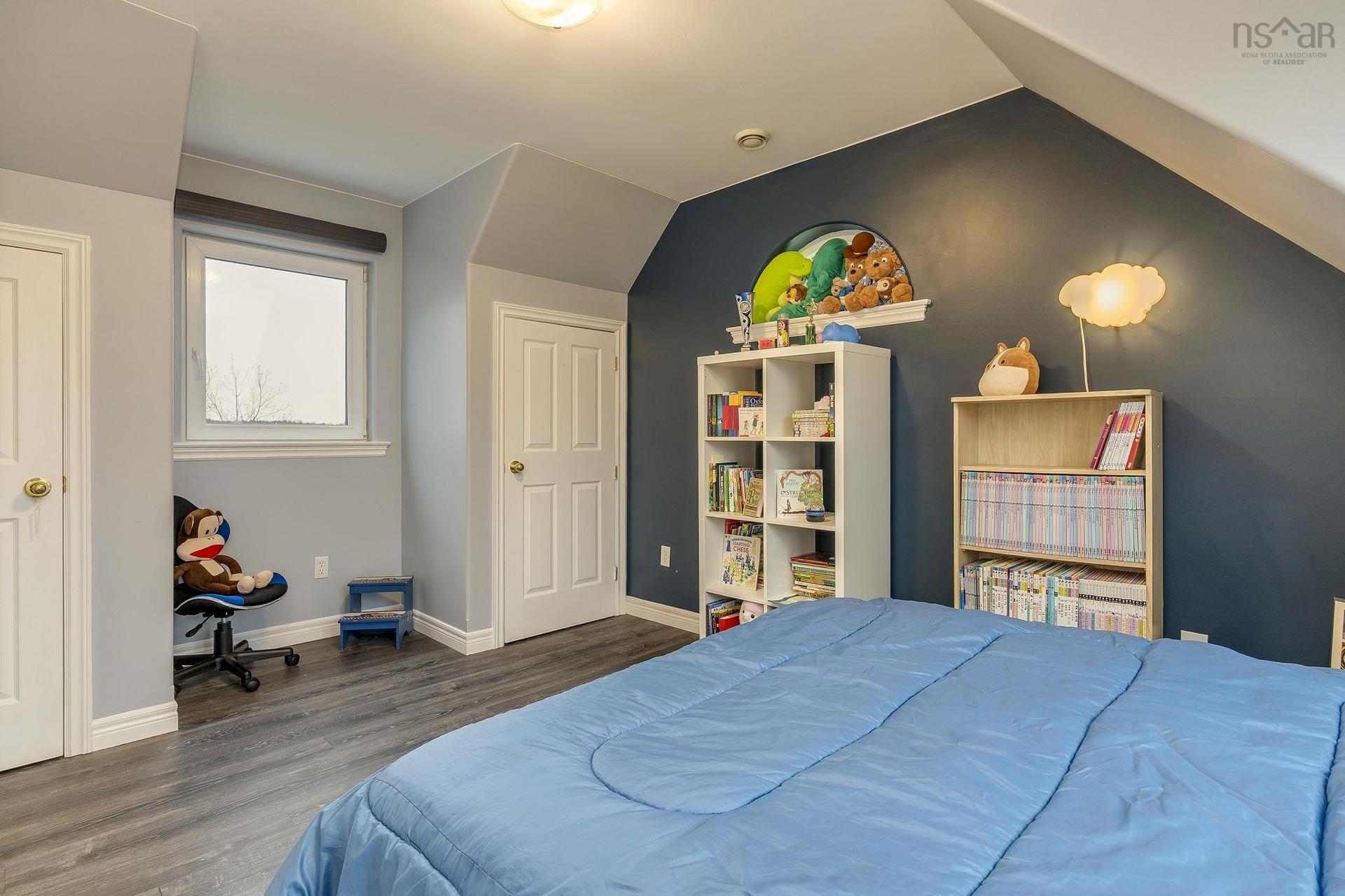 31 Limestone Avenue, Fall River, NS