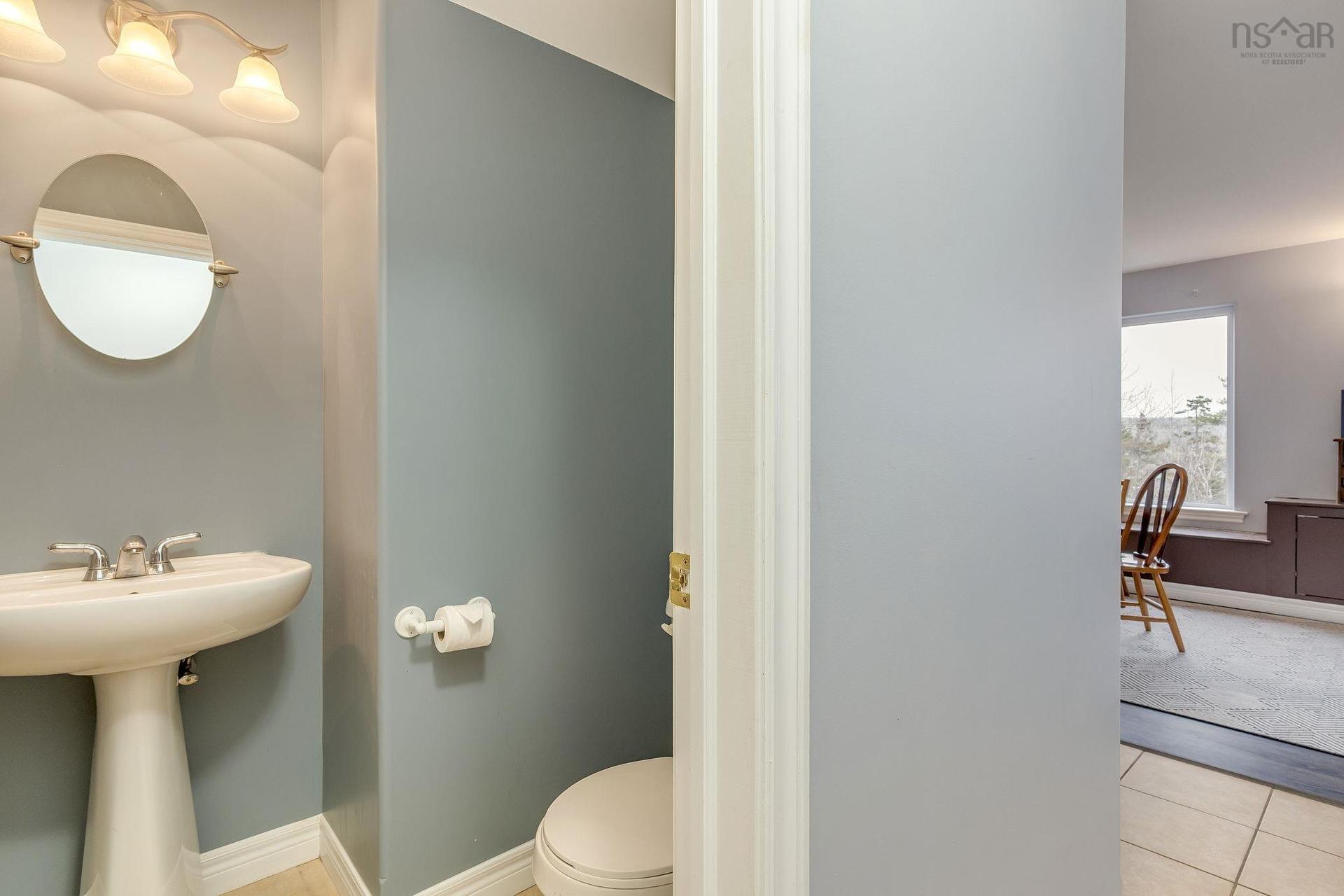 31 Limestone Avenue, Fall River, NS