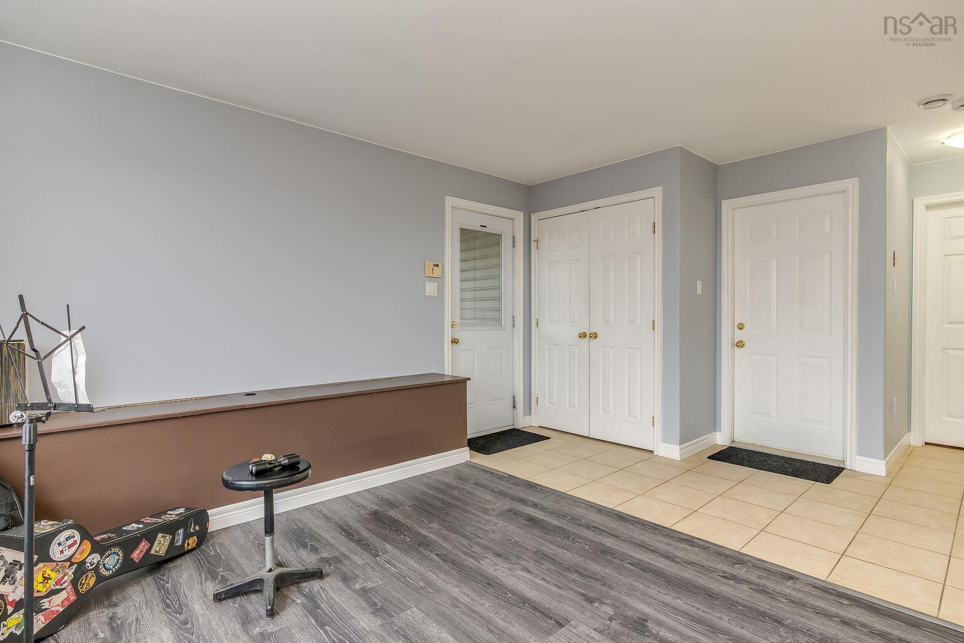 31 Limestone Avenue, Fall River, NS