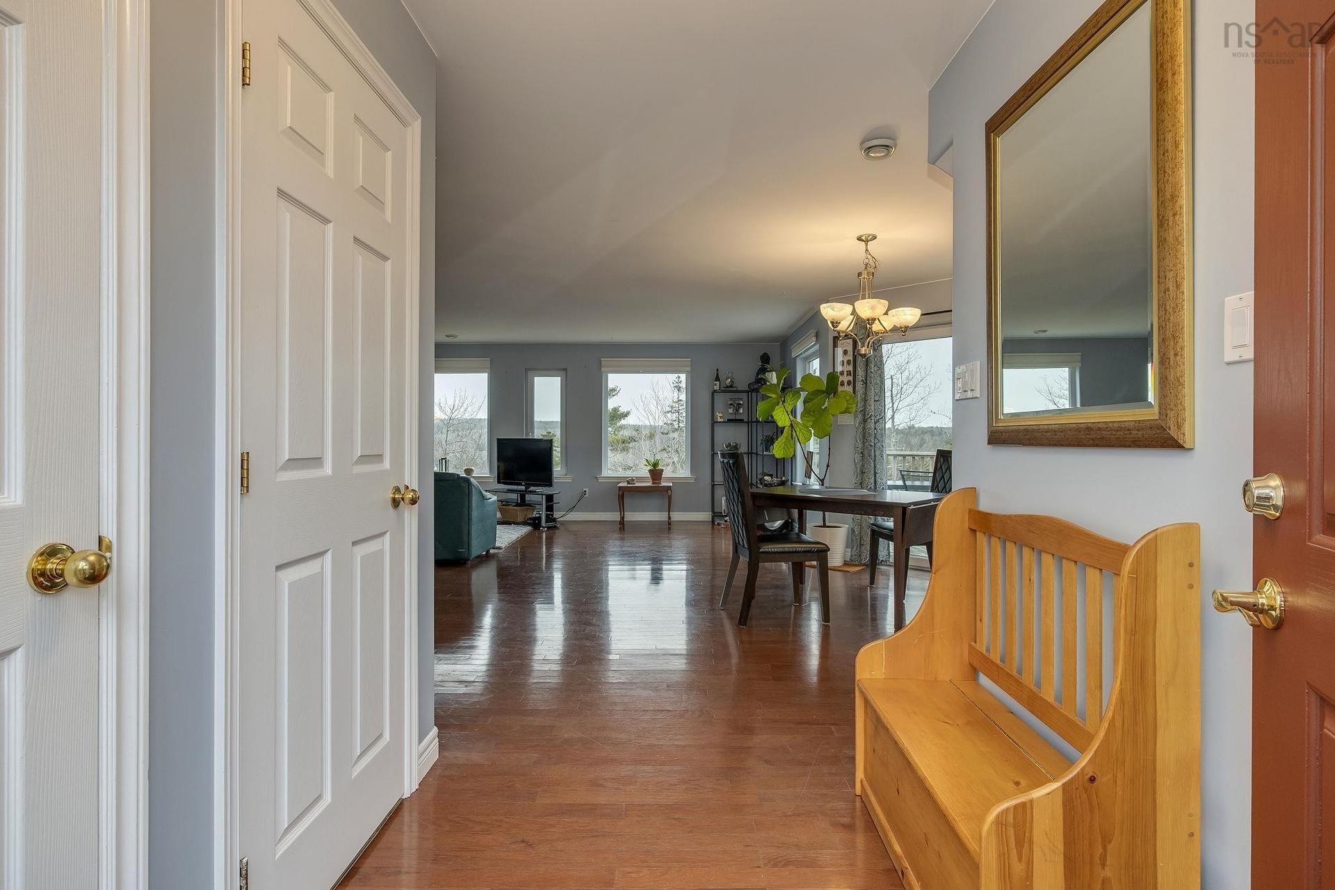 31 Limestone Avenue, Fall River, NS