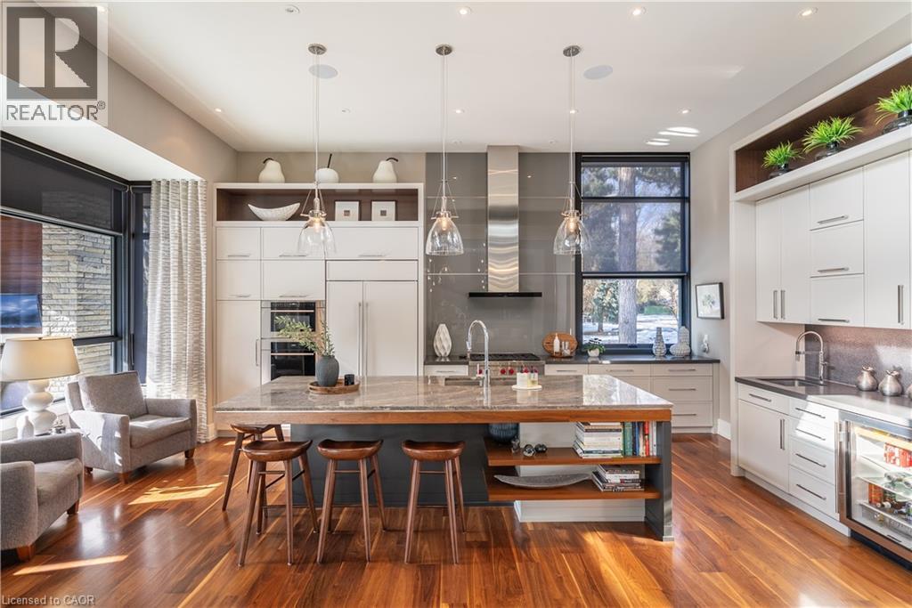 238 Hart Avenue, Burlington, ON - Indoor Photo Showing Other Room