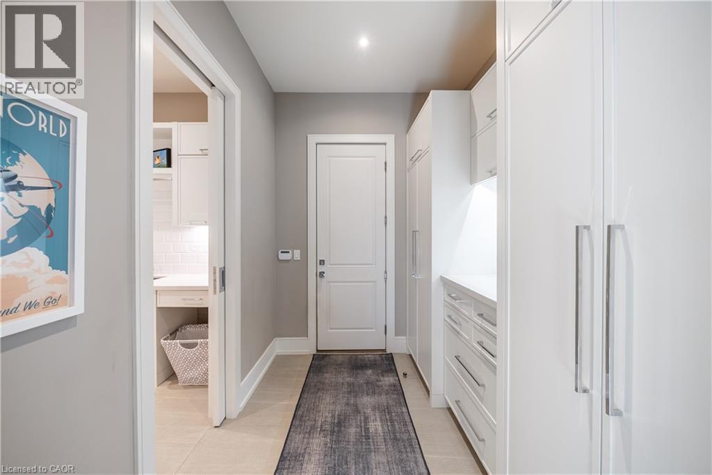 238 Hart Avenue, Burlington, ON - Indoor Photo Showing Other Room