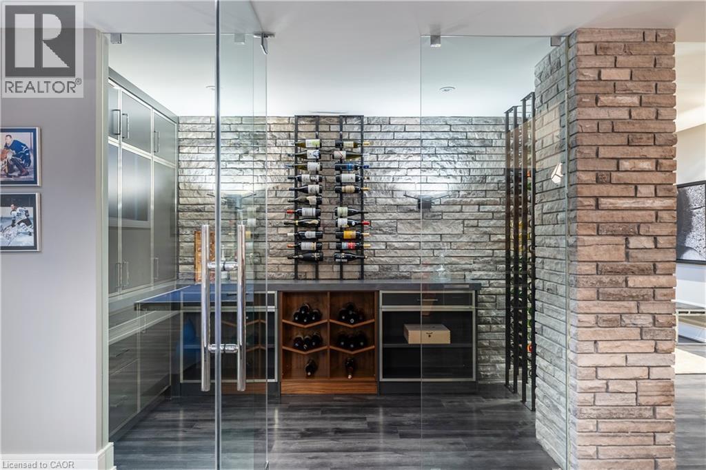 238 Hart Avenue, Burlington, ON - Indoor Photo Showing Other Room