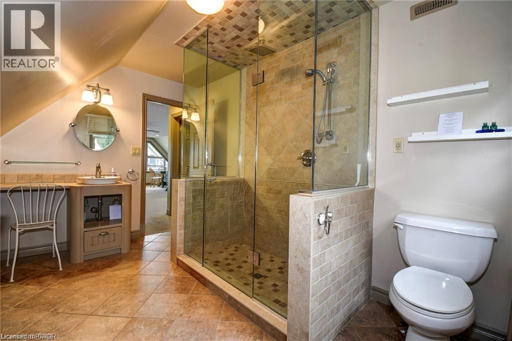 37C Cedar Drive, Turkey Point, ON - Indoor Photo Showing Bathroom