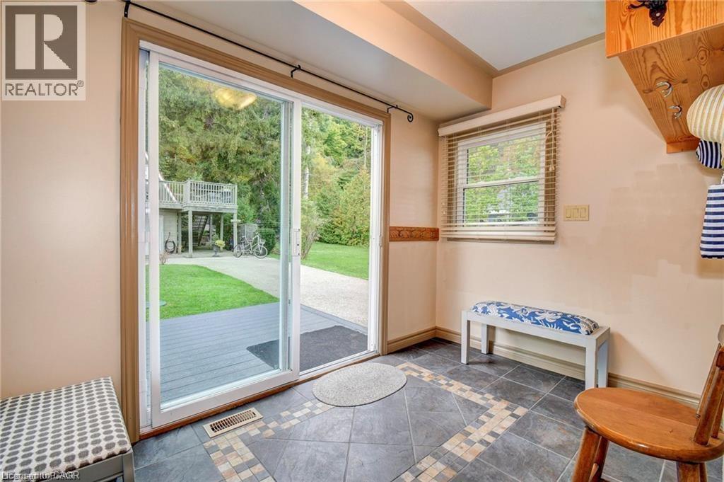 37C Cedar Drive, Turkey Point, ON - Indoor Photo Showing Other Room