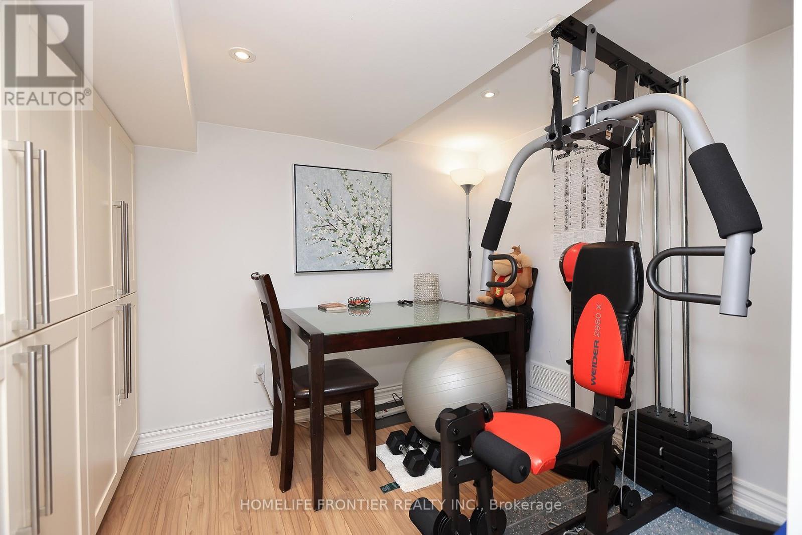 3213 Escada Drive, Mississauga, ON - Indoor Photo Showing Other Room