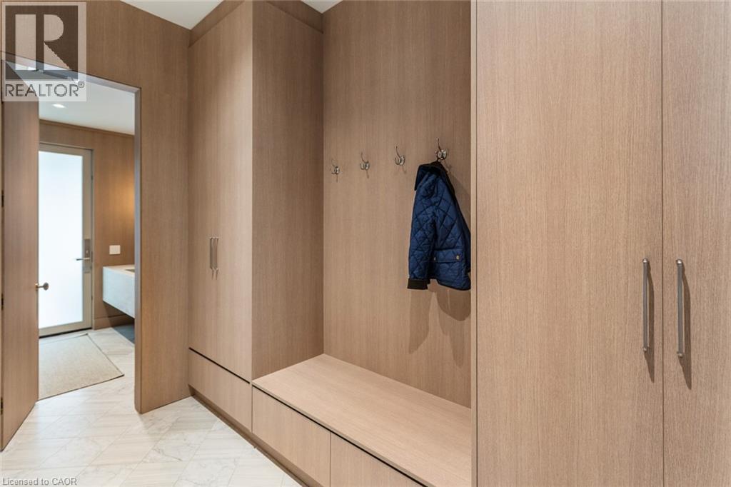 304 Pomona Avenue, Burlington, ON - Indoor Photo Showing Other Room