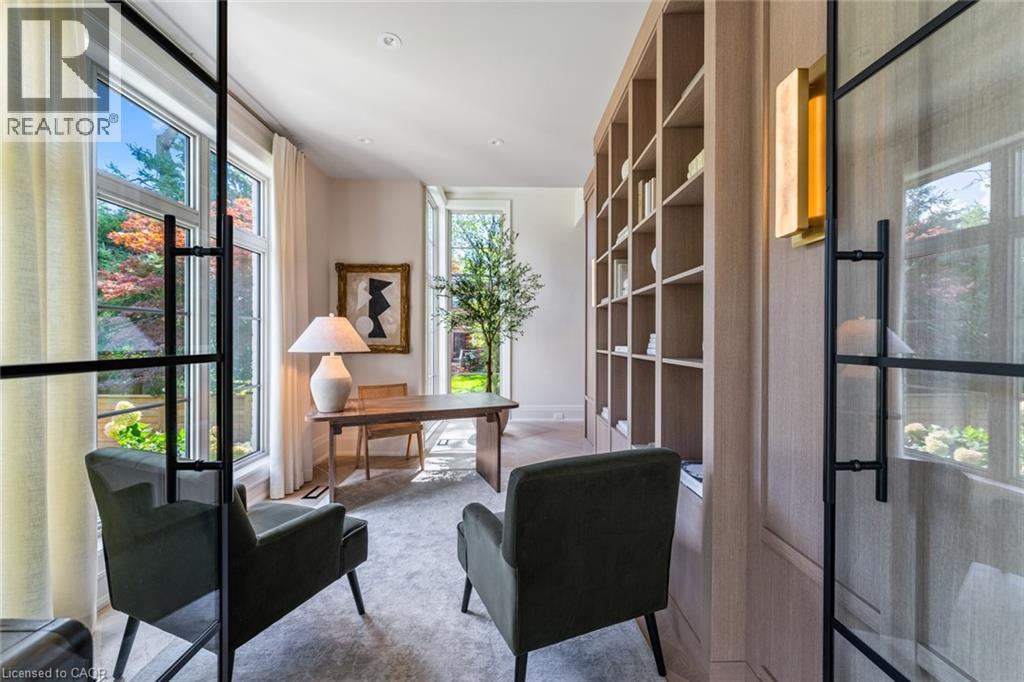 304 Pomona Avenue, Burlington, ON - Indoor Photo Showing Other Room