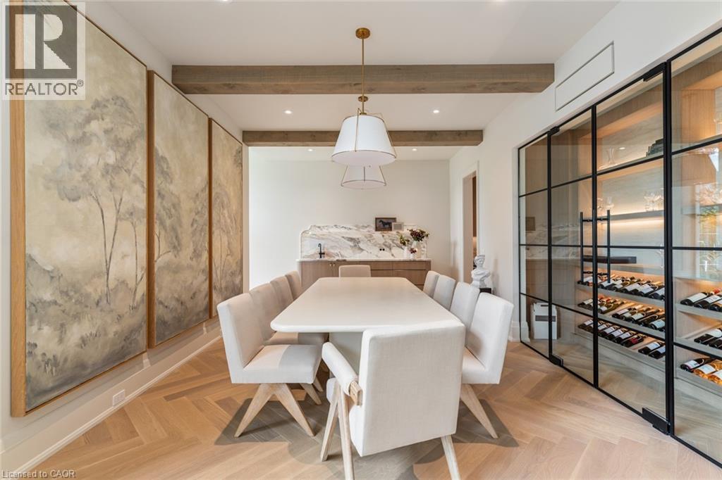 304 Pomona Avenue, Burlington, ON - Indoor Photo Showing Dining Room