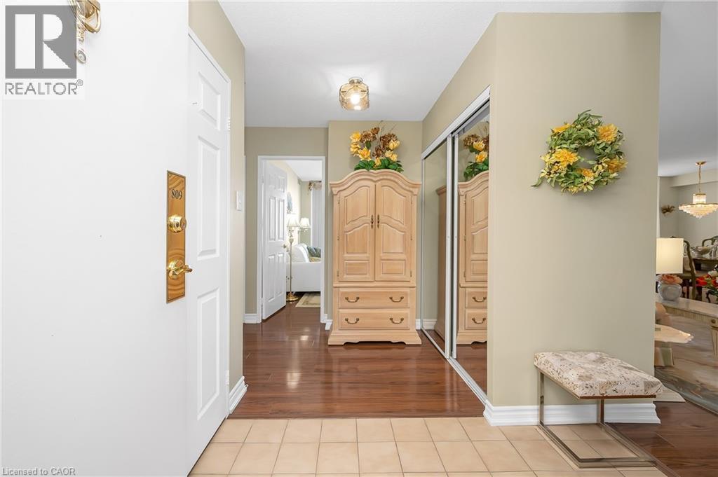 20 Cherrytree Drive Unit# 809, Brampton, ON - Indoor Photo Showing Other Room