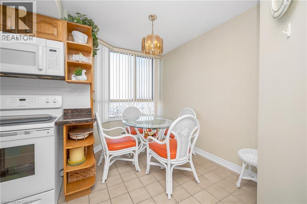 20 Cherrytree Drive Unit# 809, Brampton, ON - Indoor