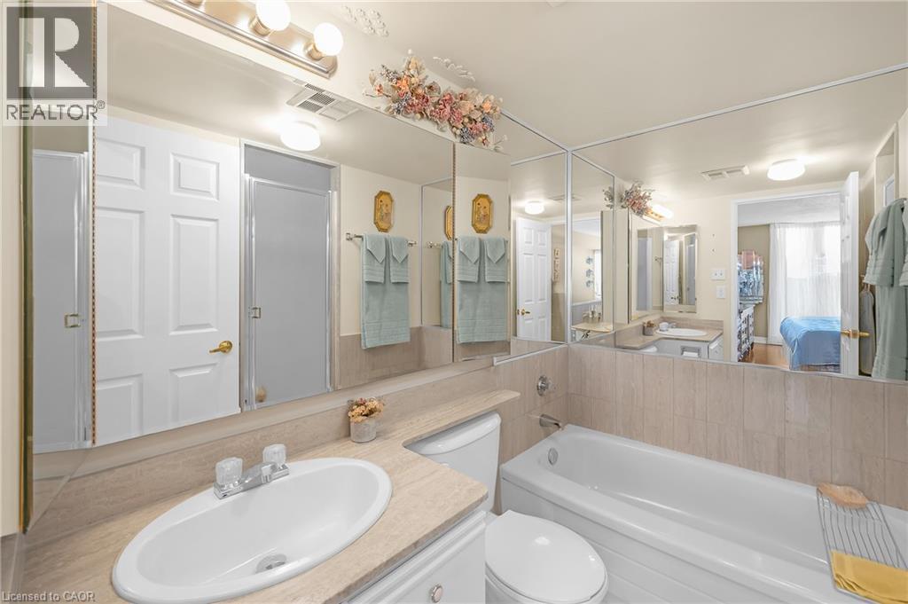 20 Cherrytree Drive Unit# 809, Brampton, ON - Indoor Photo Showing Bathroom