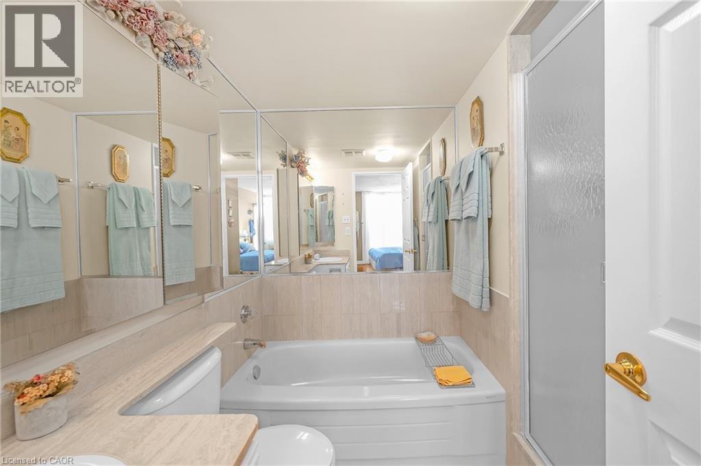 20 Cherrytree Drive Unit# 809, Brampton, ON - Indoor Photo Showing Bathroom