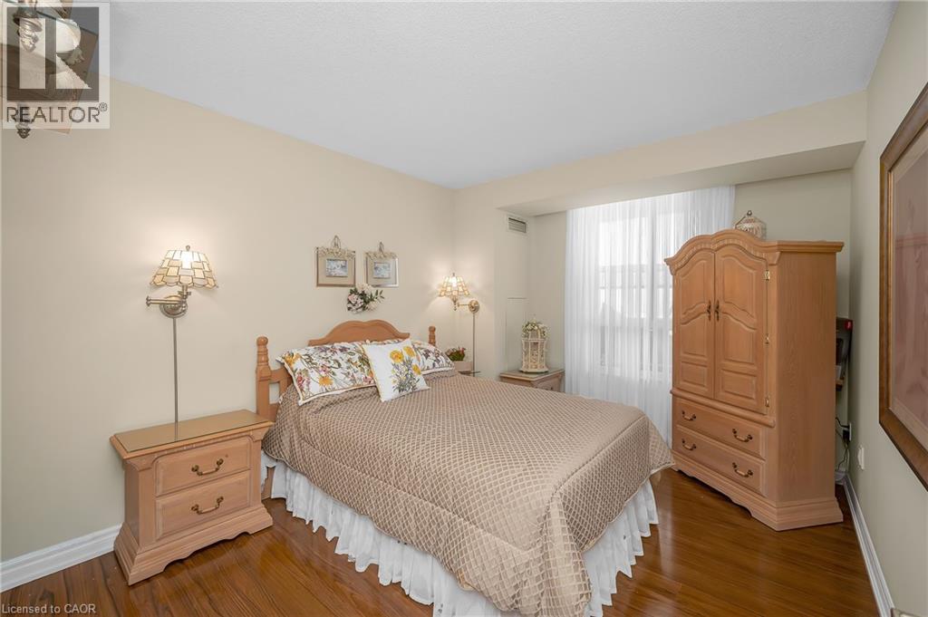 20 Cherrytree Drive Unit# 809, Brampton, ON - Indoor Photo Showing Bedroom