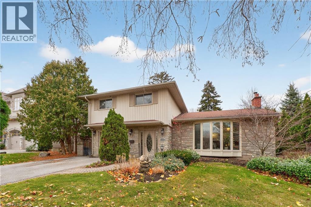 195 Wilton Street, Burlington, ON - Outdoor With Facade