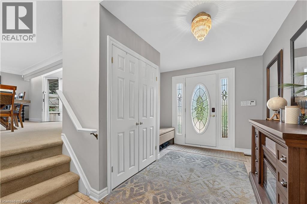 195 Wilton Street, Burlington, ON - Indoor Photo Showing Other Room