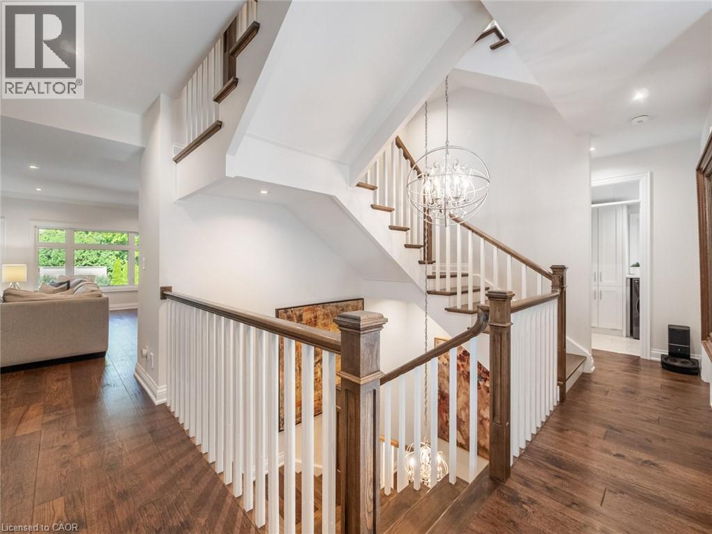 3087 Lakeshore Road, Burlington, ON - Indoor Photo Showing Other Room