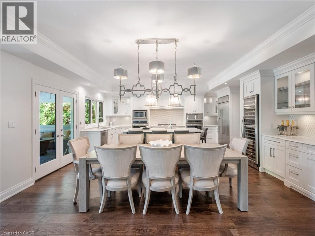 3087 Lakeshore Road, Burlington, ON - Indoor Photo Showing Dining Room