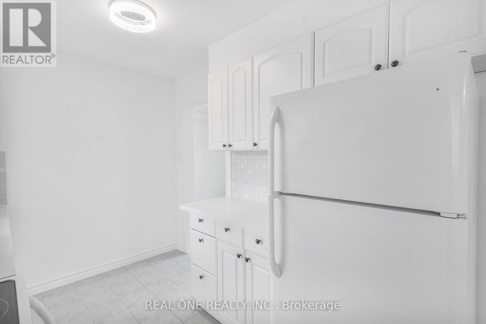 22 Halam Avenue, Hamilton, ON -