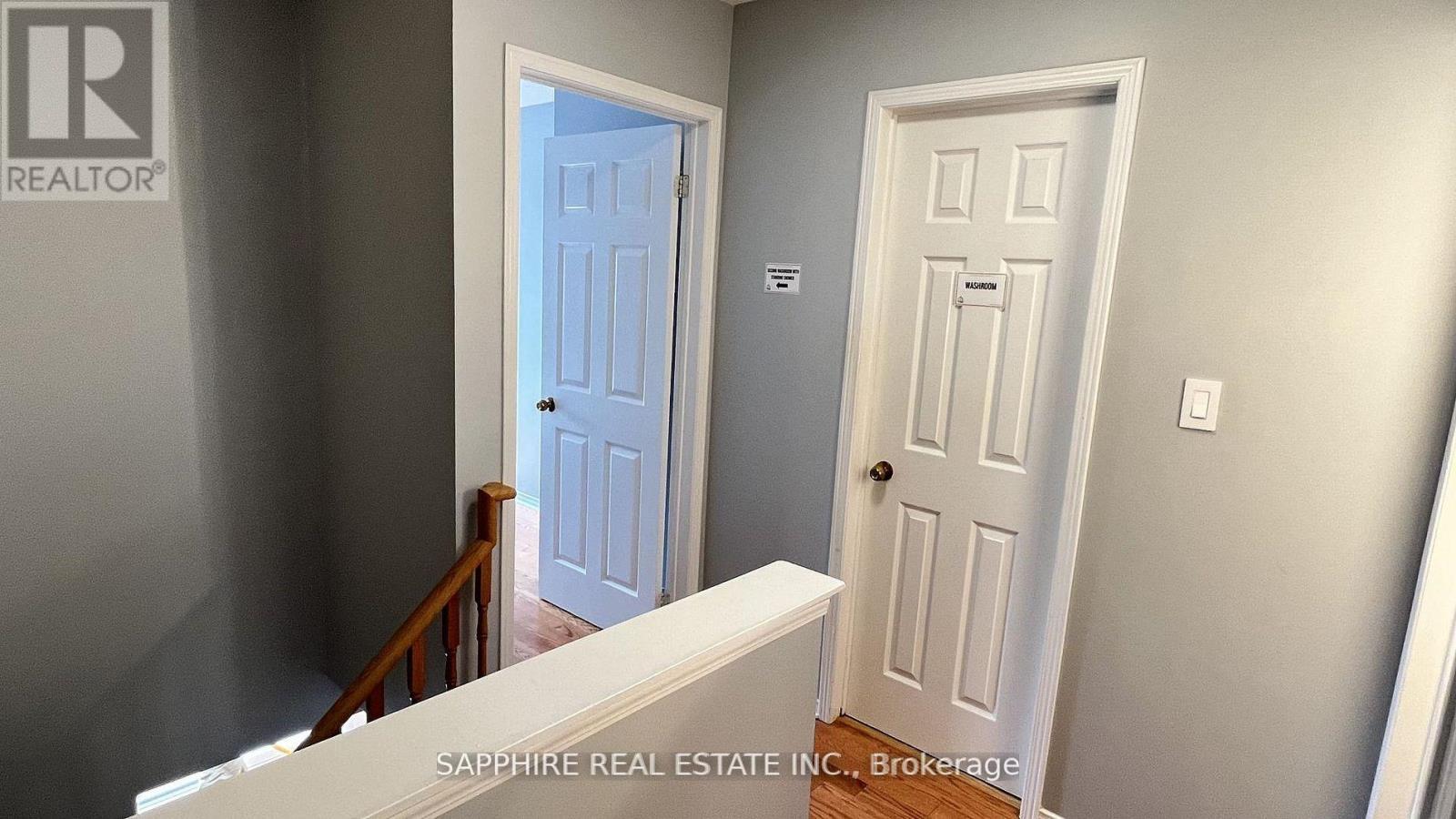 Upstairs landing - 3255 Redpath Circle, Mississauga, ON - Indoor Photo Showing Other Room