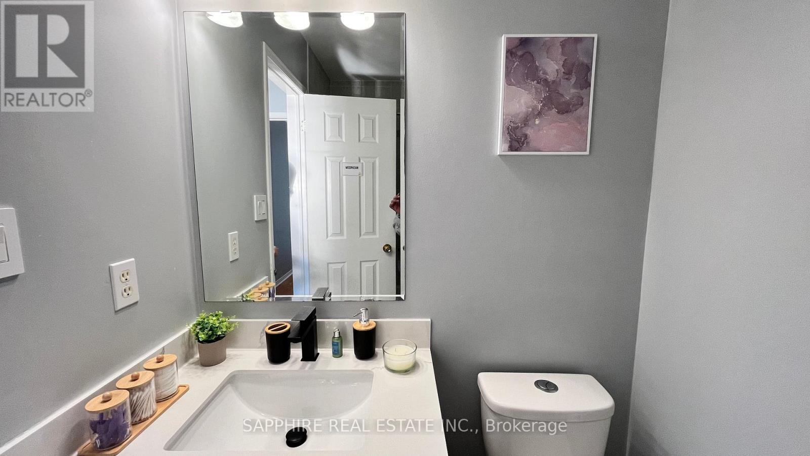 Common washroom - 3255 Redpath Circle, Mississauga, ON - Indoor Photo Showing Bathroom