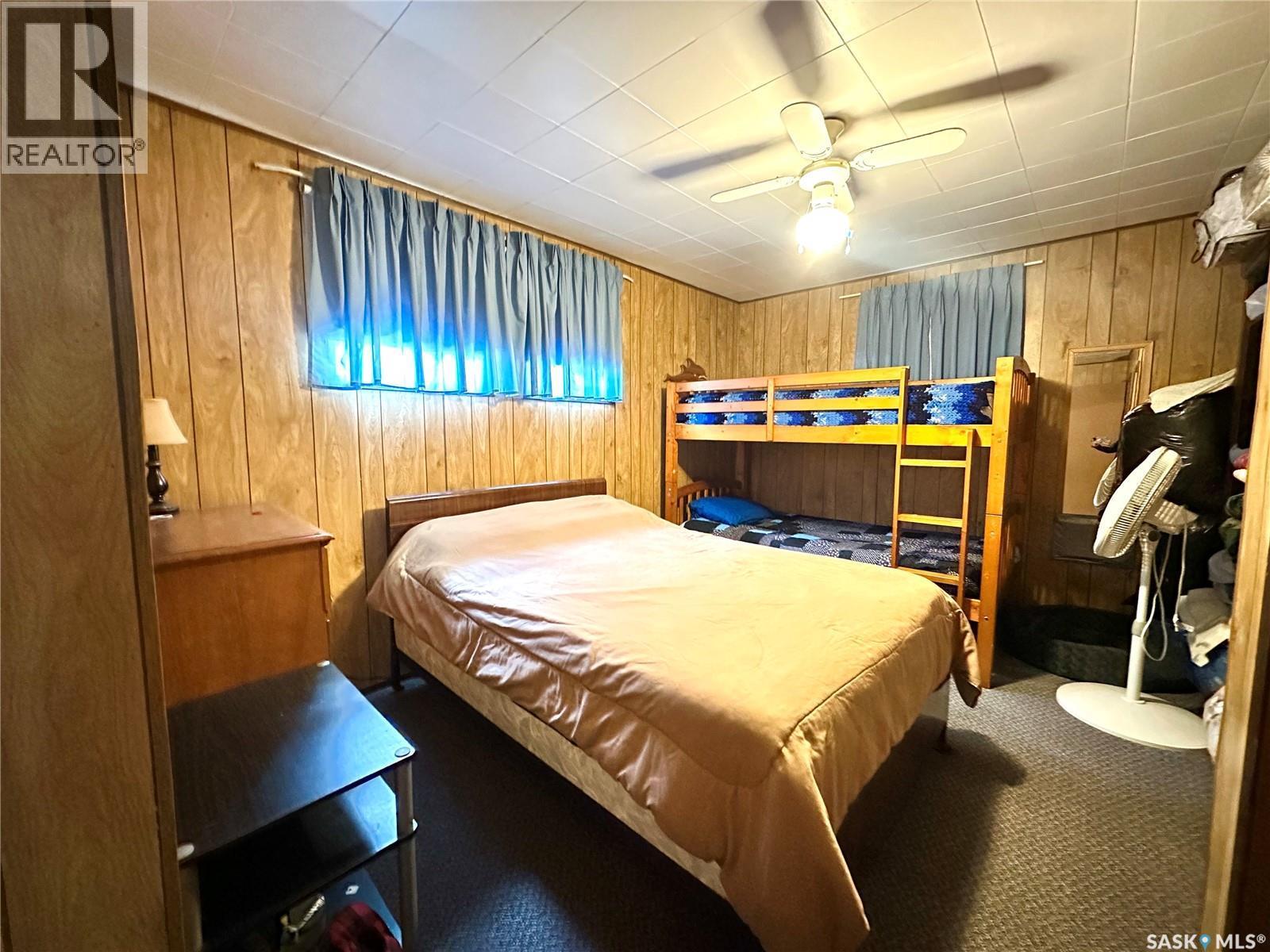 122 Pine Street, Chitek Lake, SK - Indoor Photo Showing Bedroom