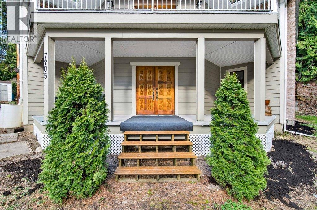 7905 97A Highway, Mara, BC - Outdoor With Exterior