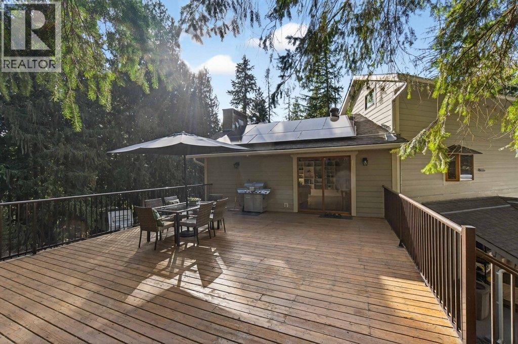 7905 97A Highway, Mara, BC - Outdoor With Deck Patio Veranda With Exterior