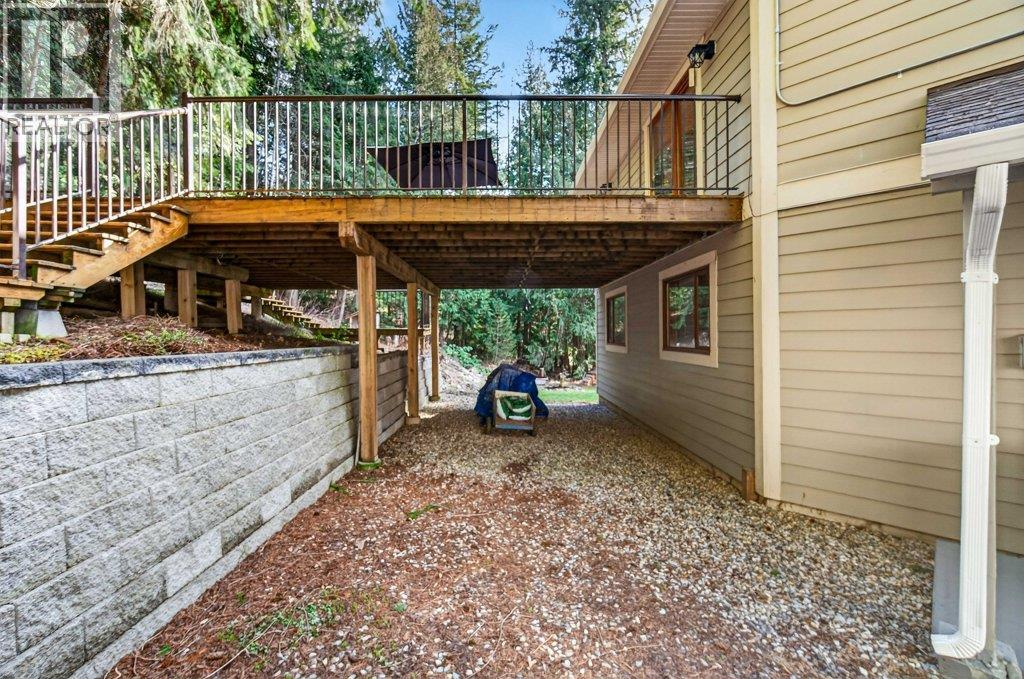 7905 97A Highway, Mara, BC - Outdoor With Deck Patio Veranda With Exterior