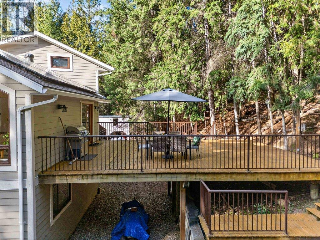 7905 97A Highway, Mara, BC - Outdoor With Deck Patio Veranda