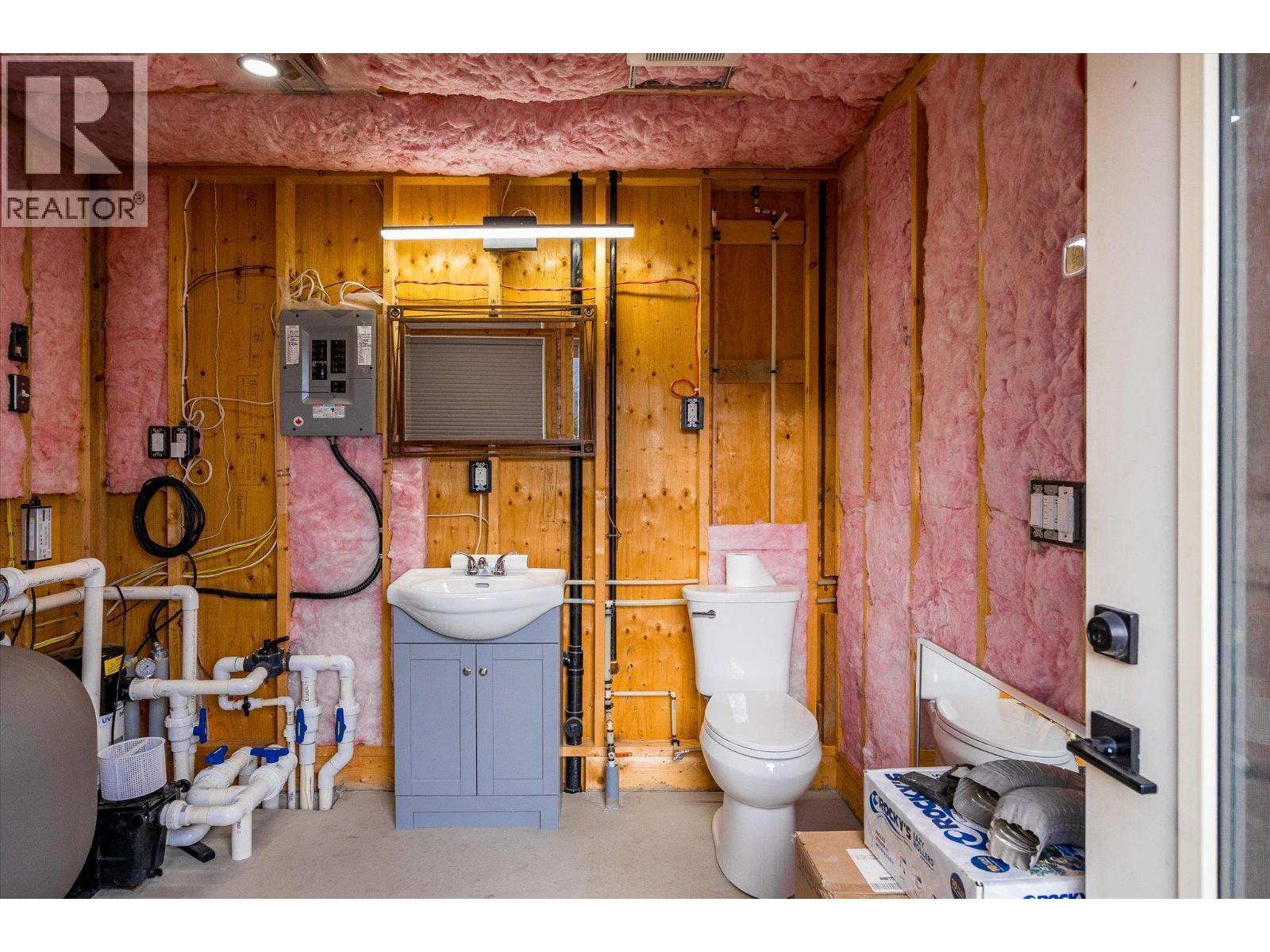 3775 Carrall Road, West Kelowna, BC - Indoor Photo Showing Basement