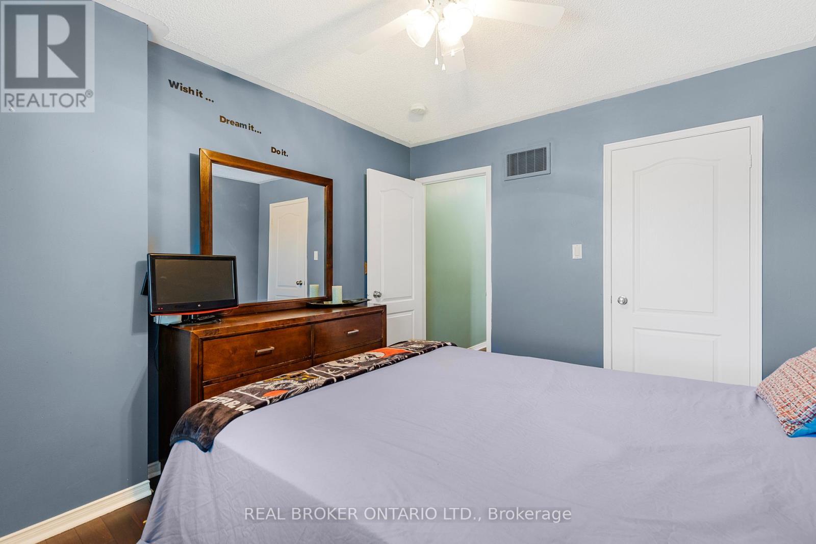 56 Lockheed Crescent, Brampton, ON - Indoor Photo Showing Bedroom