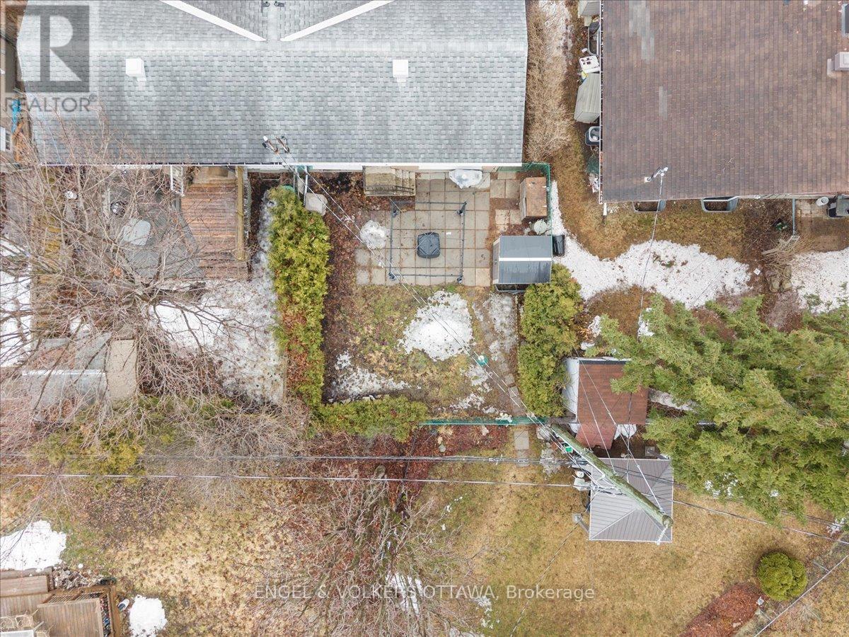 1332 Henry Farm Drive, Ottawa, ON - Outdoor