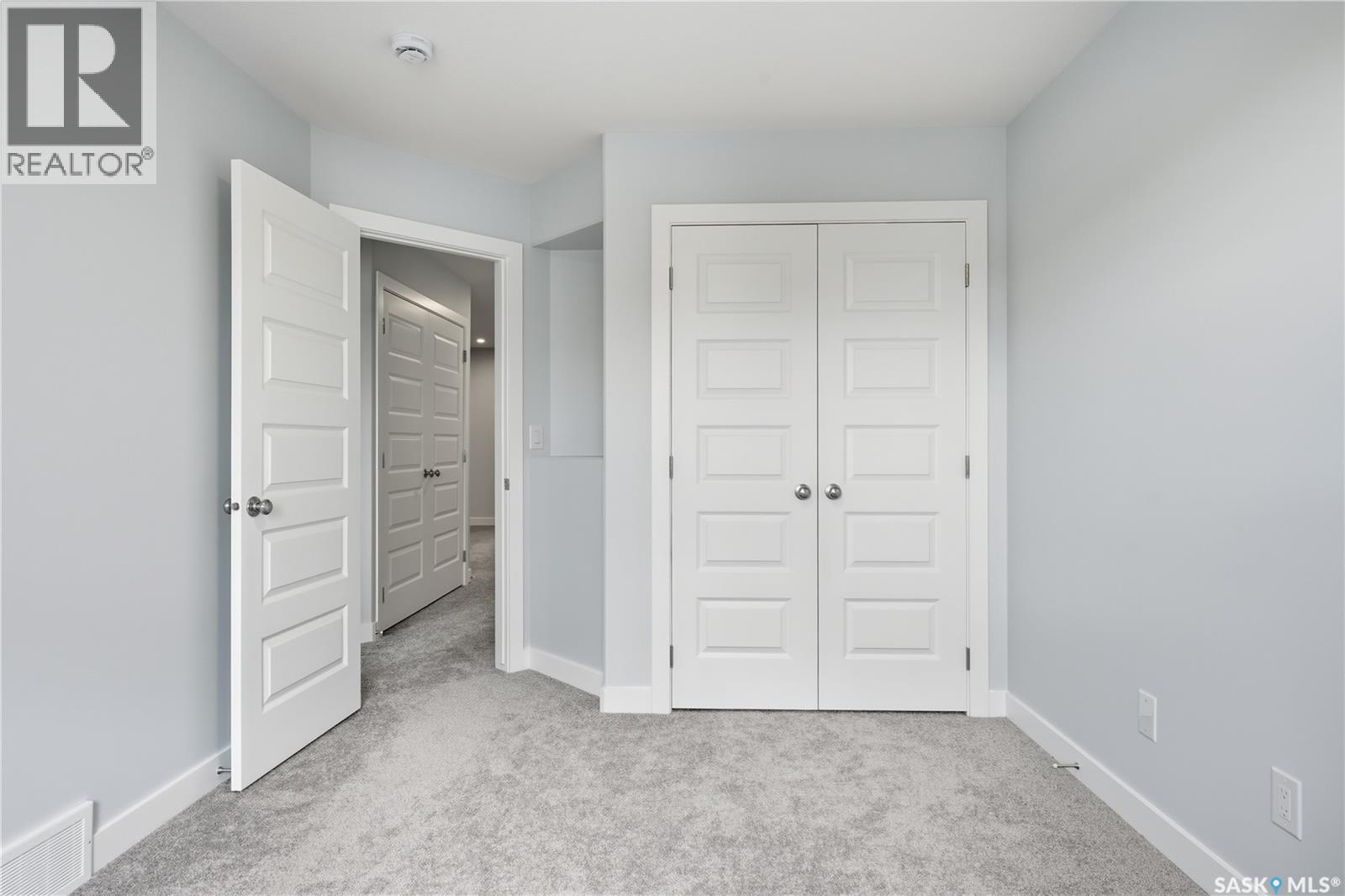 3005 Green Turtle Road, Regina, SK - Indoor