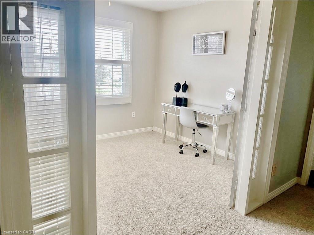 Office area featuring light colored carpet and baseboards - 2056 Hadfield Court, Burlington, ON - Indoor Photo Showing Office