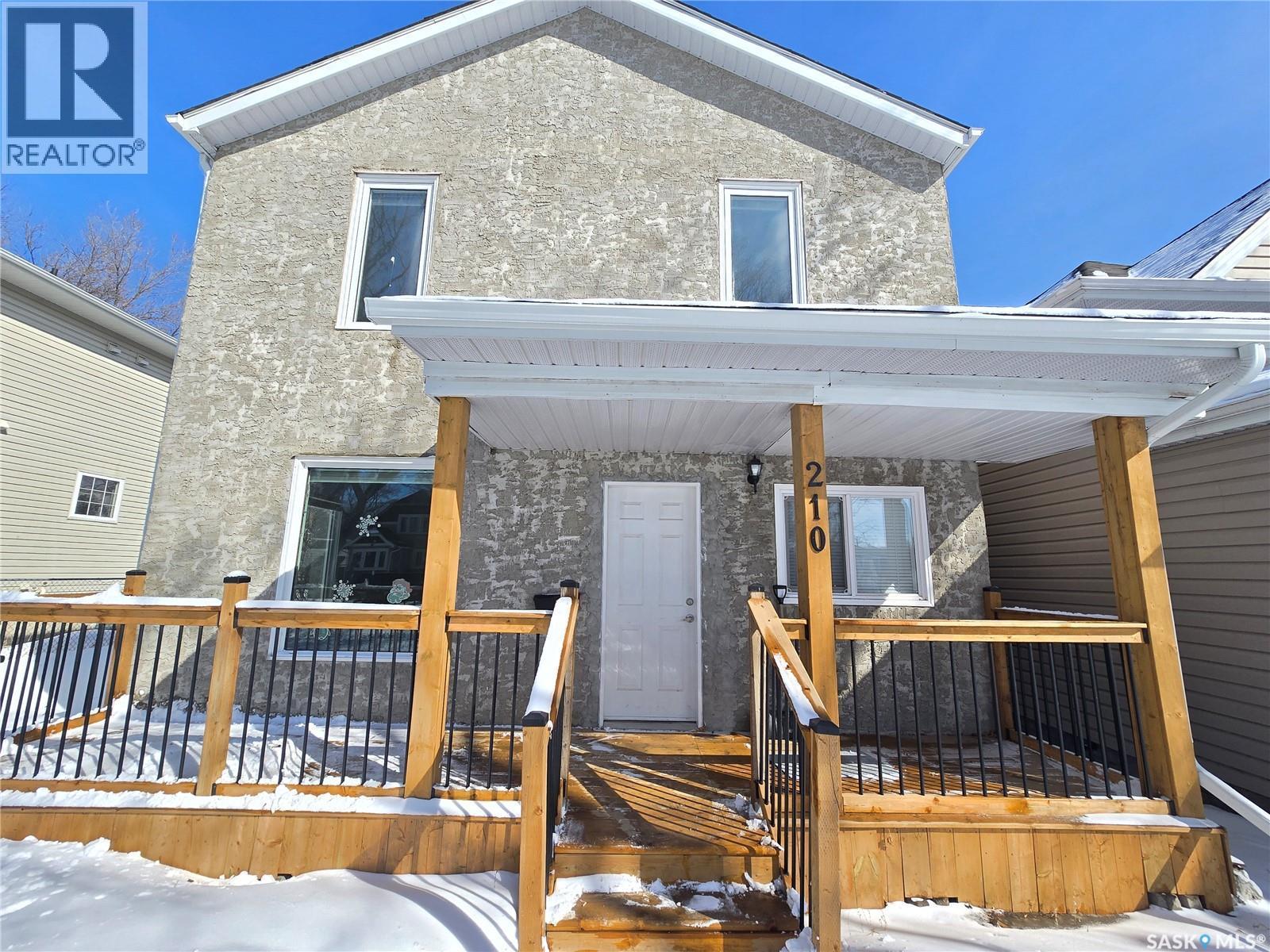 210 E Avenue N, Saskatoon, SK - Outdoor With Exterior