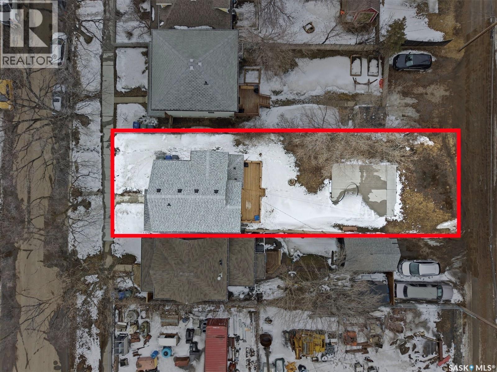 210 E Avenue N, Saskatoon, SK -