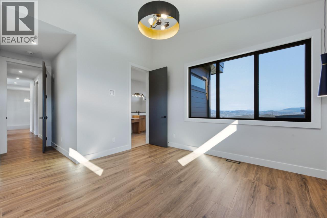1120 Collinson Court, Kelowna, BC - Indoor Photo Showing Other Room