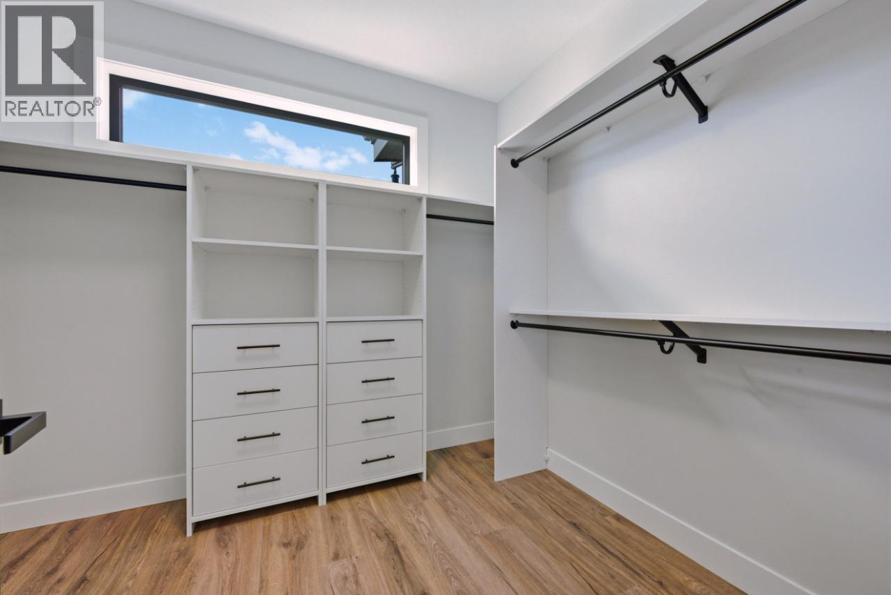 1120 Collinson Court, Kelowna, BC - Indoor With Storage