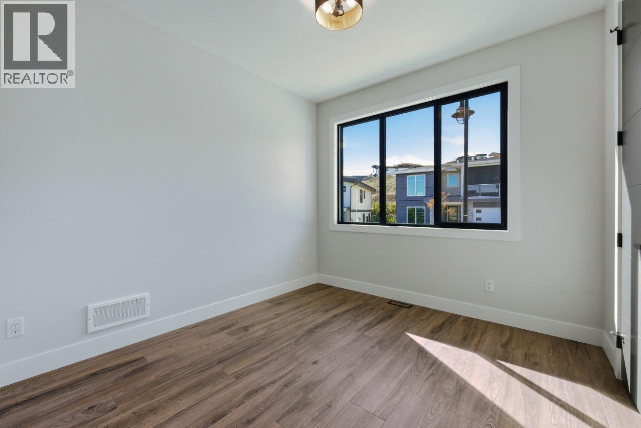 1120 Collinson Court, Kelowna, BC - Indoor Photo Showing Other Room