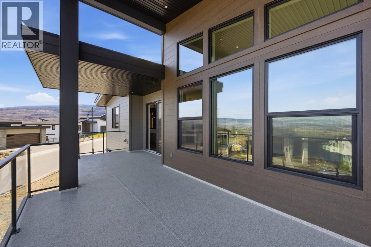 1120 Collinson Court, Kelowna, BC - Outdoor With Exterior