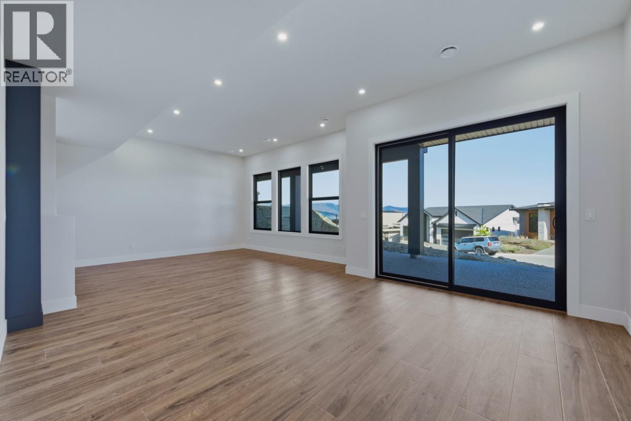 1120 Collinson Court, Kelowna, BC - Indoor Photo Showing Other Room