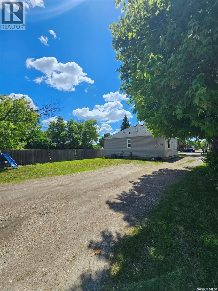 201 Broadway Street W, Yorkton, SK