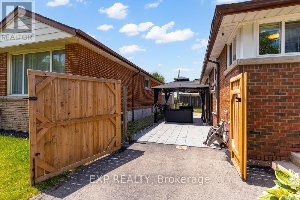42 Terrace Drive, Hamilton, ON - Outdoor With Exterior