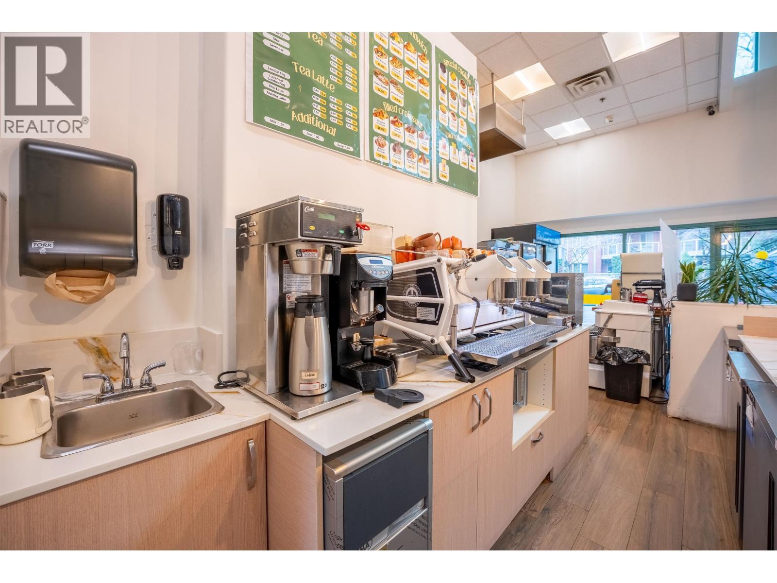 858 Hamilton Street, Vancouver, BC