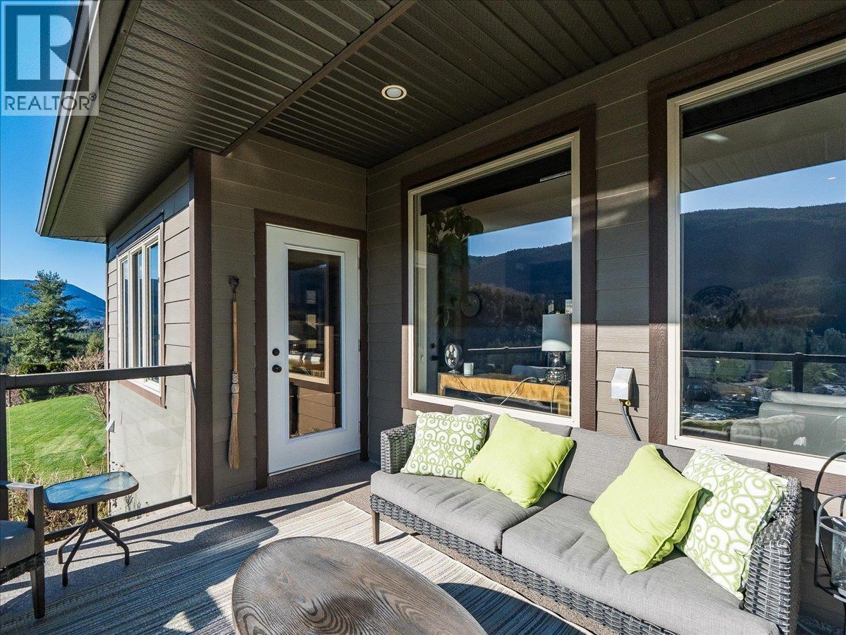 3733 Williston Road, Castlegar, BC - Outdoor With Deck Patio Veranda With Exterior